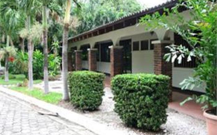 Hotel Las Espuelas, Bar & Restaurant