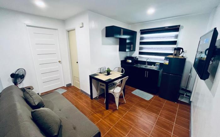 1BR Tagaytay Condo Staycation near Sky Ranch