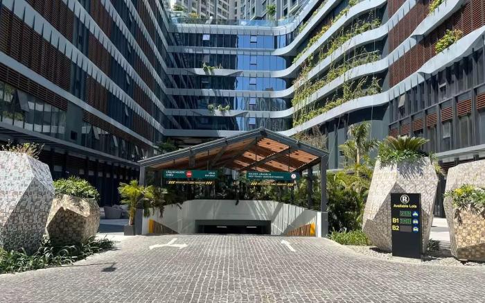 Lumiere Midtown Private Apartments D2