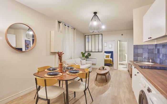 Apartment Exposition Center