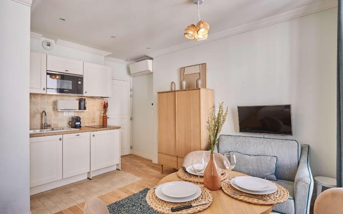 Superb Studio Center of Paris Montorgueil