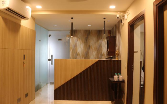 Iris suites Kalkaji