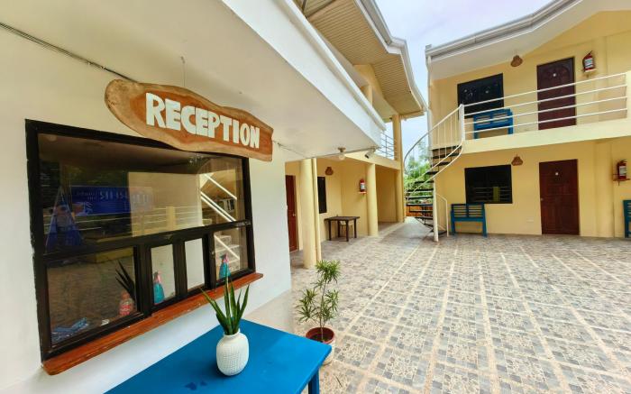 RHR TOURIST INN