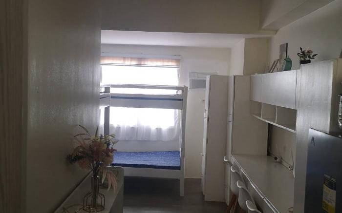 Studio Unit around Recto U-belt