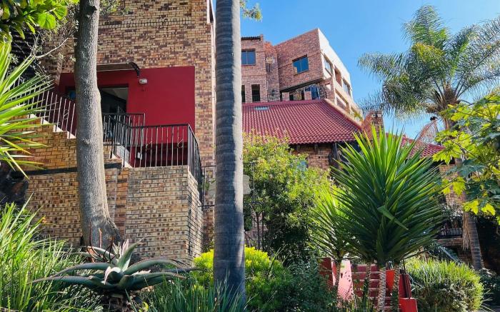 Melville Penthouse With Stunning Views