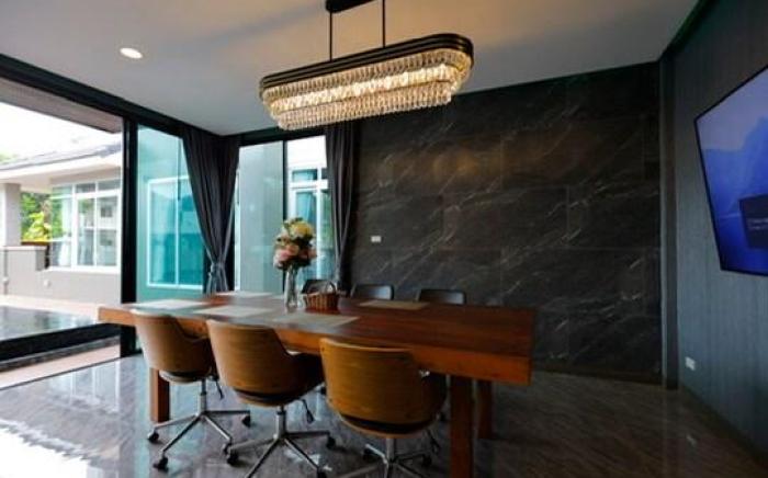 5BR 5BA Stunning Pattaya Villa