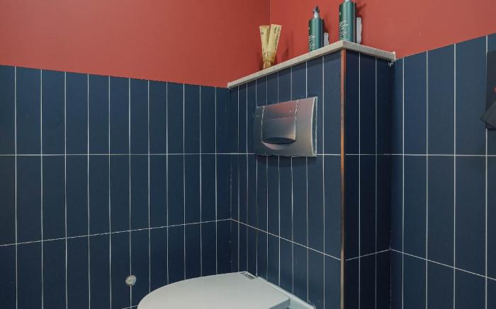 A Hotel Chinatown, Stay from 8PM to 9AM