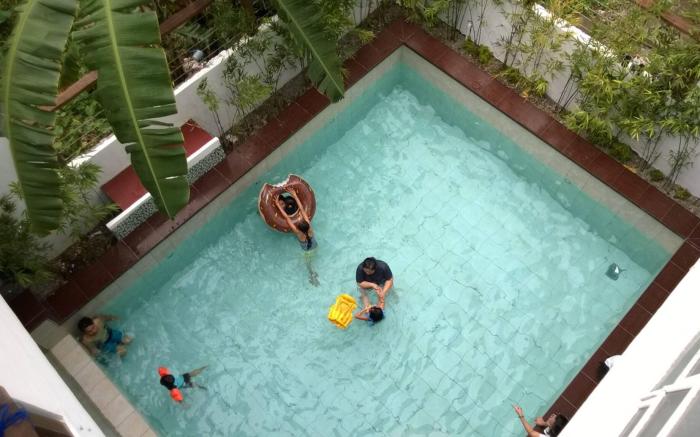 Sababa Springs Hot Spring