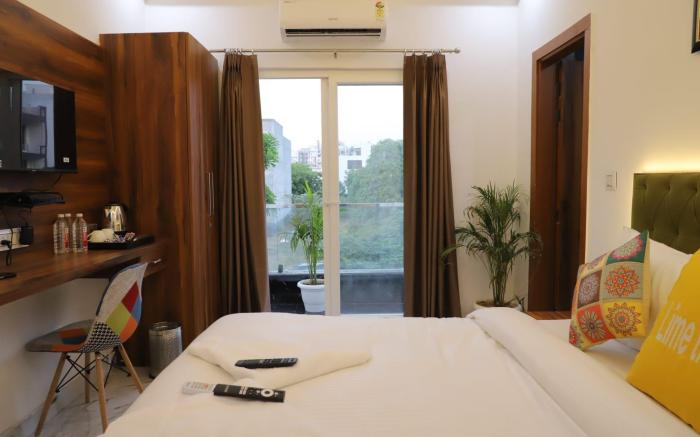 The Grove Hotels by Opulent Inn