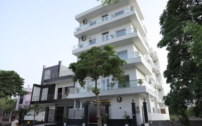 The Grove Hotels by Opulent Inn
