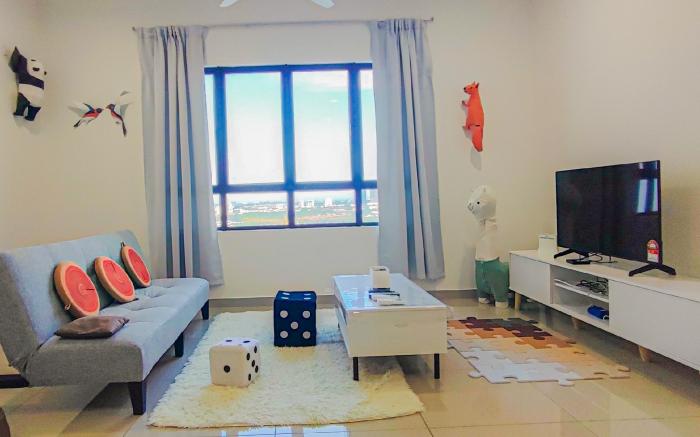 Fluffy Stay at Huni Setia Alam by HCK