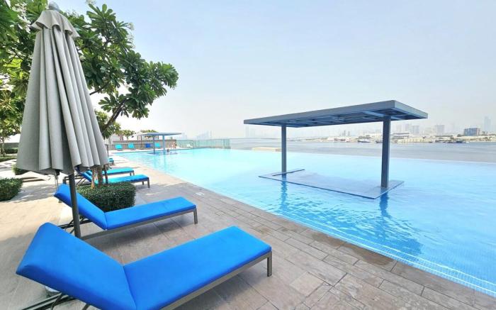 Incredible Views/ Creekside/Infinity pool