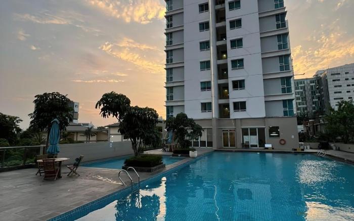 Springhill Royale Suites - Sky Pool Ocean view