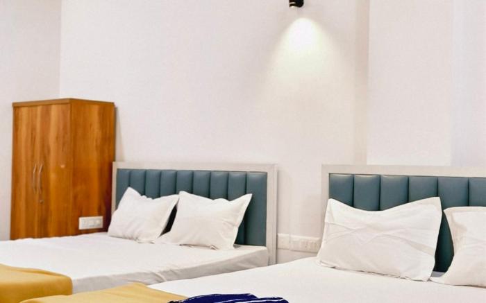 Dolphin Bay Resort |Just 500 Meters from the Beach