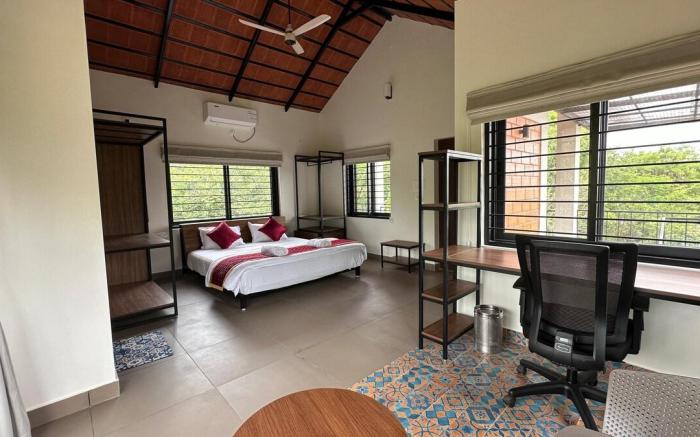 Macadamia (G) by Kilukka Farms