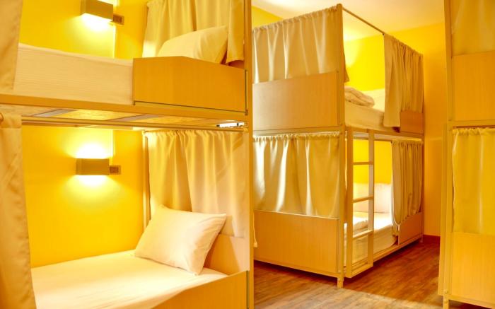 Bed & Beach Hostel Karon