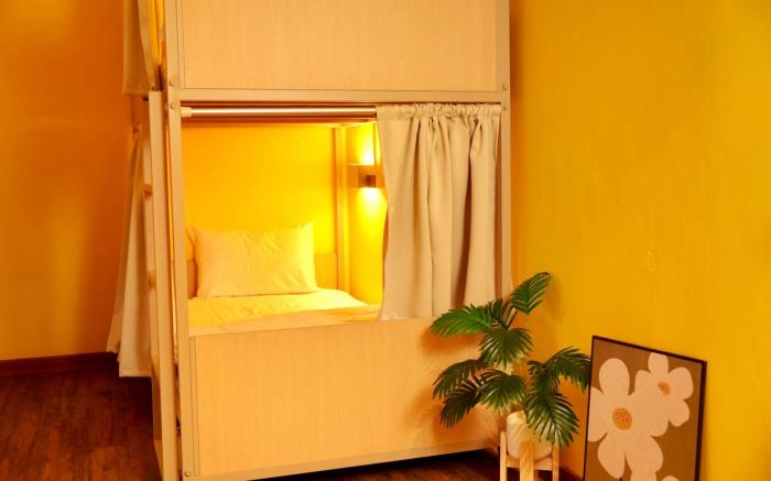 Bed & Beach Hostel Karon