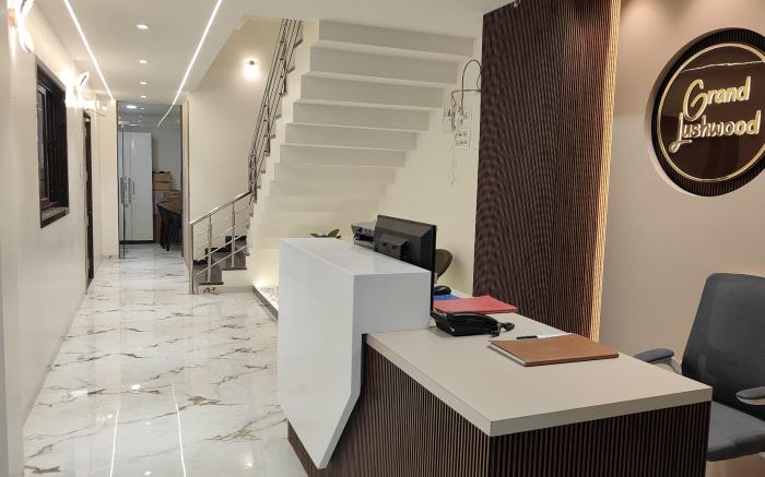 Hotel Grand Lushwood 