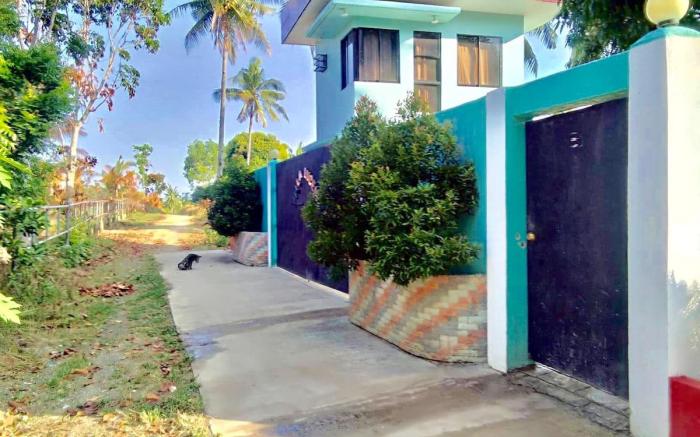 1 Bed  with adjoining bath