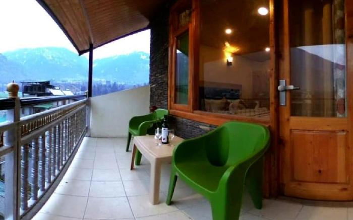 OnlyStay Raida Villa Manali
