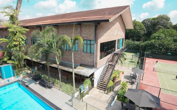 Hollandse Club Retreat