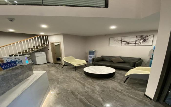 Qingnian Yangguang Hotel - Quanzhou Puxi Wanda LingSHOW Plaza