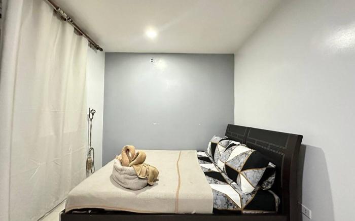1BR condo unit near Session Rd