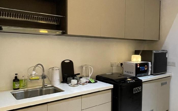 Revo@Aurora Studio | Near Axiata & Pavilion 05B
