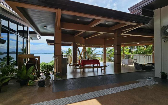 Samal Eagle's nest beach resort Room 1