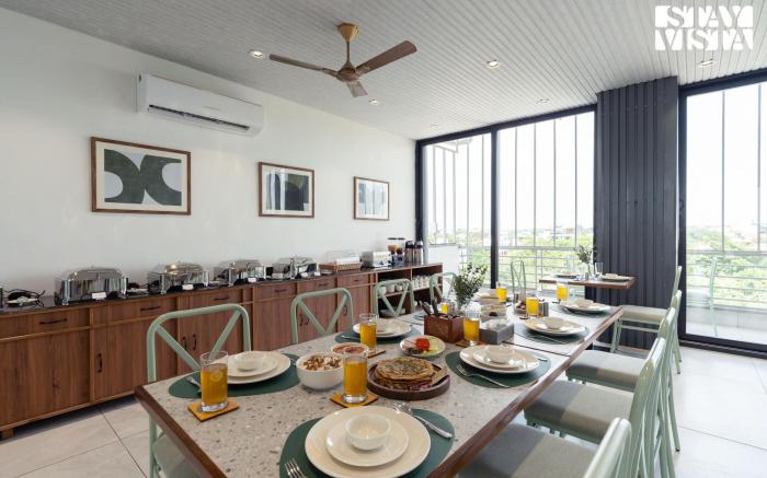 StayVista Residences at DLF Phase 3