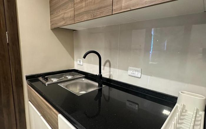 Charmig Amman Apartment with Modern Amenities