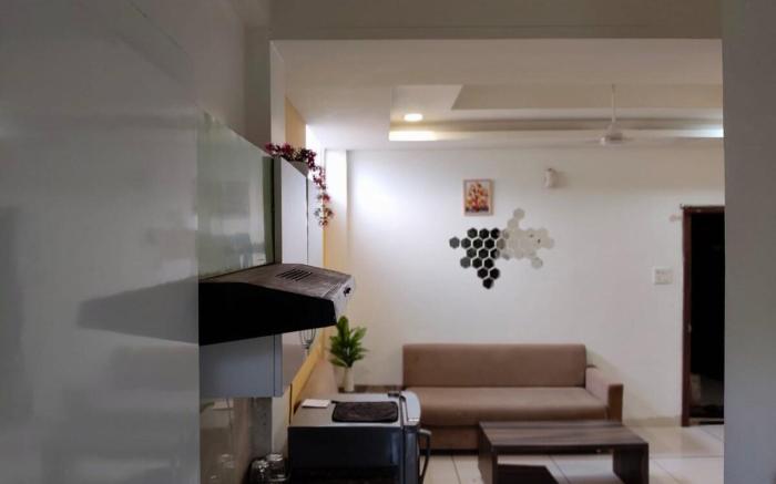 Fully Private 1BHK Couple Friendly @ Serene Green