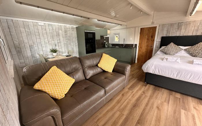 Cwtch Glanmordy by Aberporth Beach Holidays