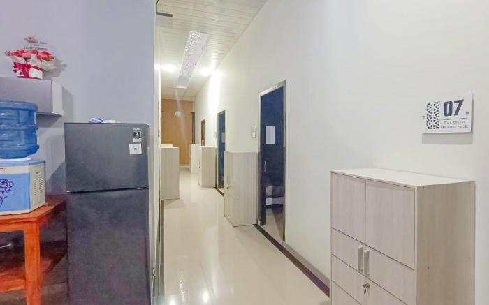 RedDoorz Syariah near RS Bhayangkara Gayamsari Semarang