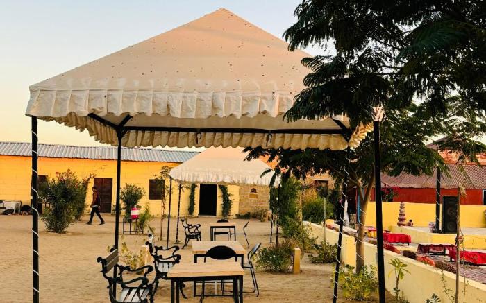  Desert pearl camp & resort