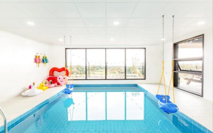 Jeju Iolle Kids Pool Villa