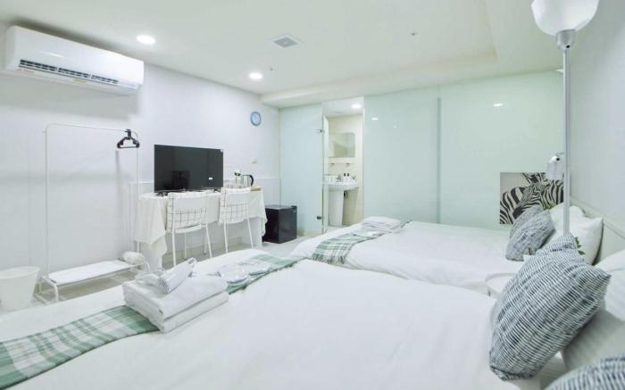 Ximending Quad Room No. 8872[僅限國外旅客入住]