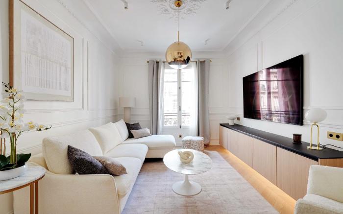 Elegant A/C Apt 2BR/6P – Paris 17th/Monceau