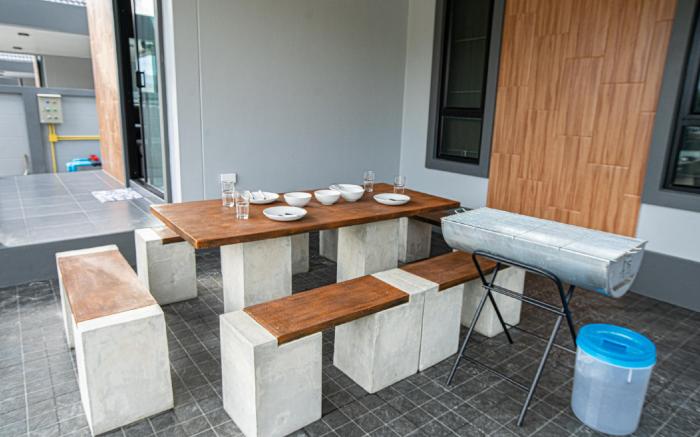 Lunar pool villa Sattahip