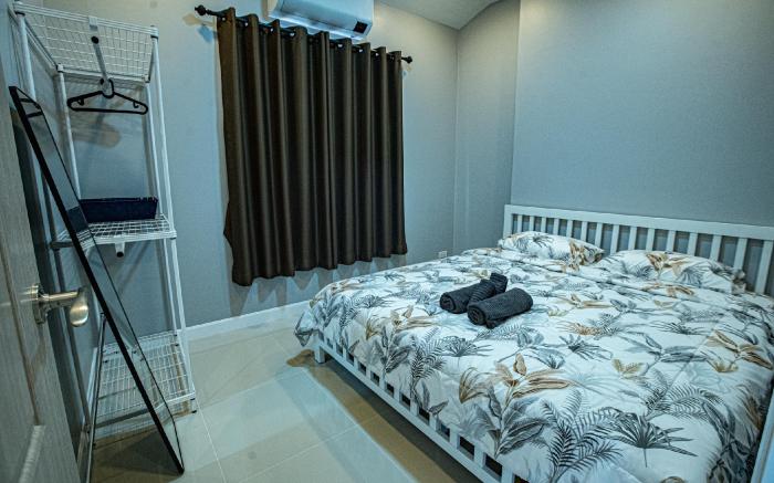 Lunar pool villa Sattahip