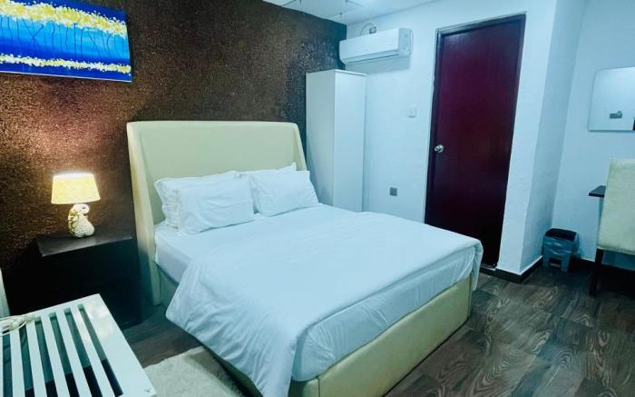 Newyork Guest House and Restaurant Colombo 05