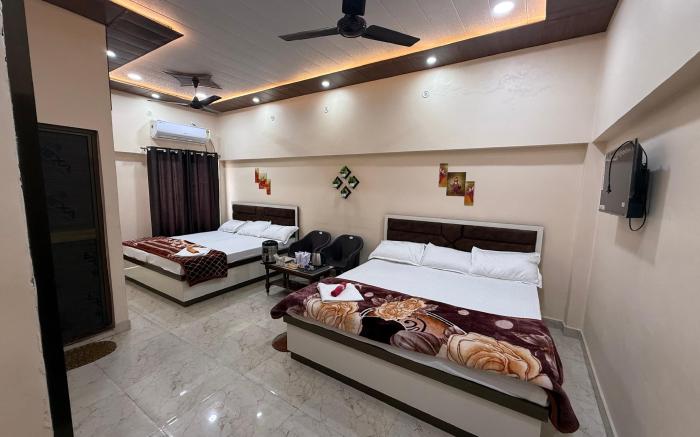 Thakur Homestay- 500m from Shri  Vishwanath Temple