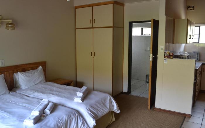 Golden Gate Hotel and Chalets