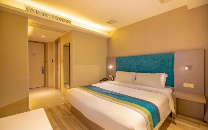 Home Inn Style Fuyang Linyi Mall