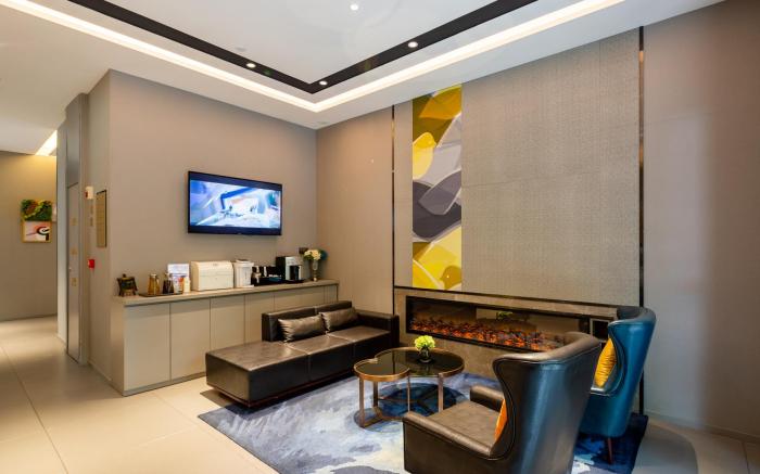 Home Inn Style Zhengzhou CBD Convention and Exhibition Center
