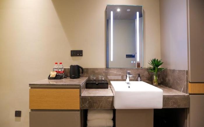 Home Inn Style Anyang High-speed Railway Station