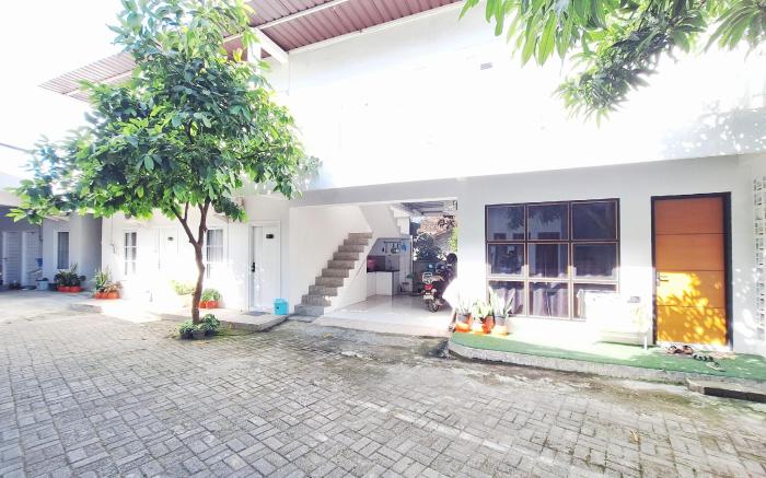Niti Stay Syariah near Stasiun Wates RedPartner