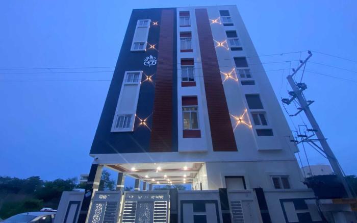 Townhouse Sartha Convention Centre Formerly GMR Serenity Suits