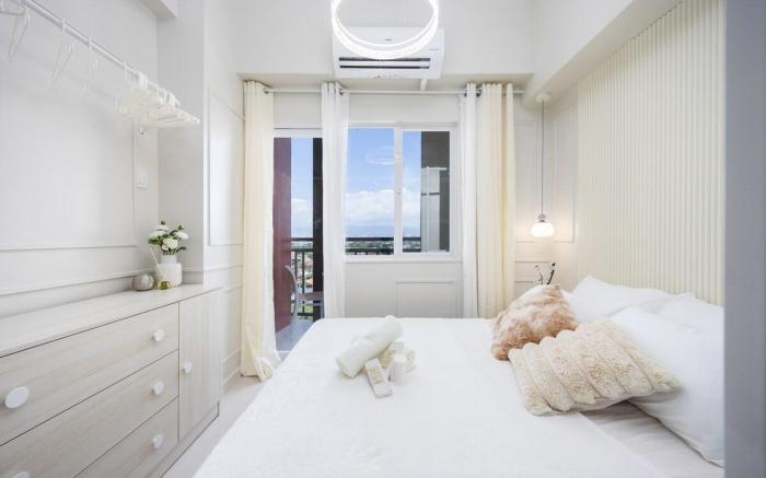 Chic Studio with Balcony & City View Near Airport