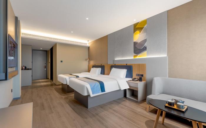 Home Inn Style Heze Caoxian Zhuangzhai High-speed Railway Station